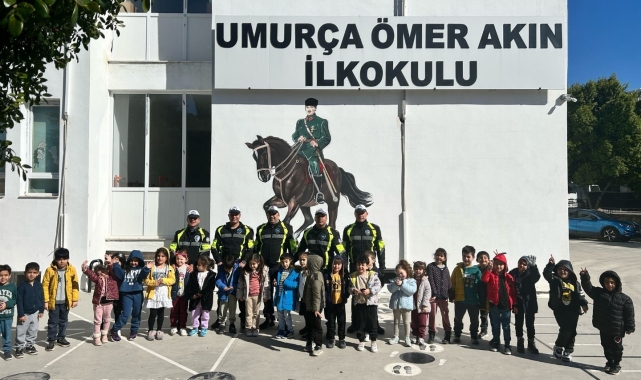 İlkokul öğrencilerine trafik bilinci eğitimi