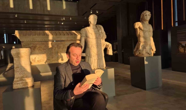 İlyada Destanı farklı seslerle Troya Müzesinde yankılandı