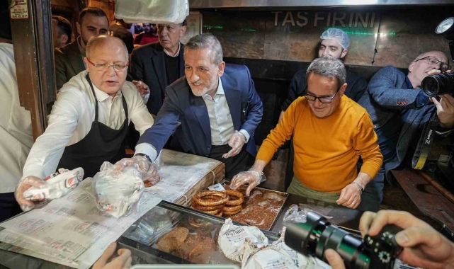İş adamları ve Bursalılar sahurda buluştu