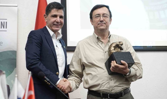 İş dünyasında başarı için gençleri anlamak ve doğru yönetmek şart