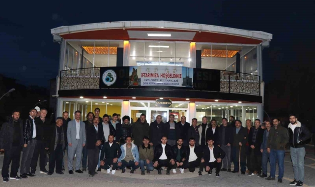 İstanbul Sultangazi Çatak Derneği'nden Oltu'da iftar yemeği