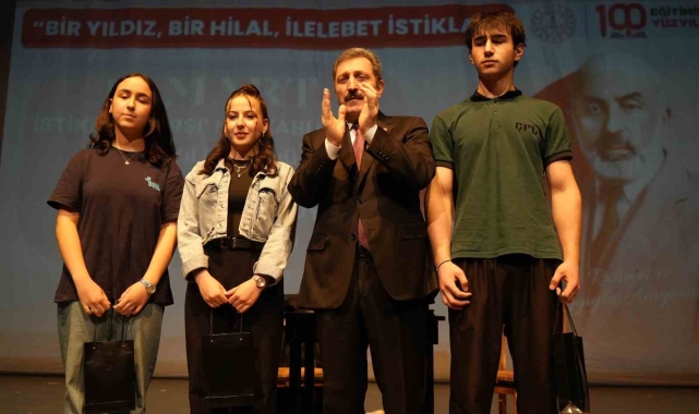 İstiklal Marşı'nın kabulü ve Akif'i anma programı