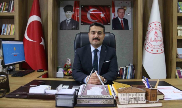 İyilikte sınırları zorlayıp Afganistan'da sınıf oluşturdular