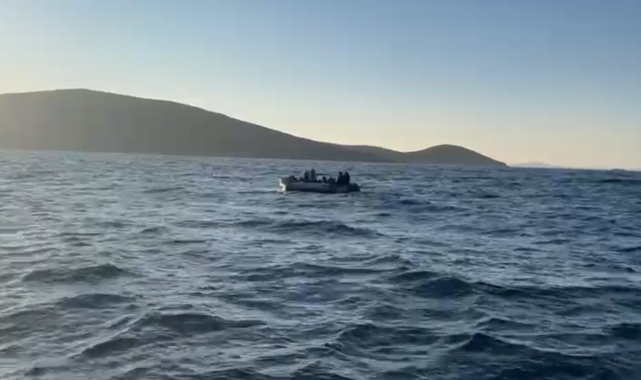 İzmir açıklarında 30 düzensiz göçmen kurtarıldı