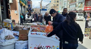 Kars'ta bayram şekerlerine yoğun ilgi