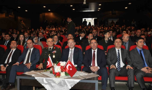 Kars'ta, İstiklal Marşı'nın kabulünün 104. Yılıdönümü etkinliği