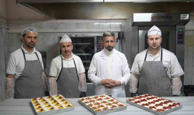 Kastamonu mutfağından Osmanlı sarayına giren güllaç, asırlardır Ramazan'da sevilerek tüketiliyor
