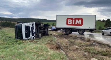 Kastamonu'da devrilen kamyondaki 1 kişi yaralandı