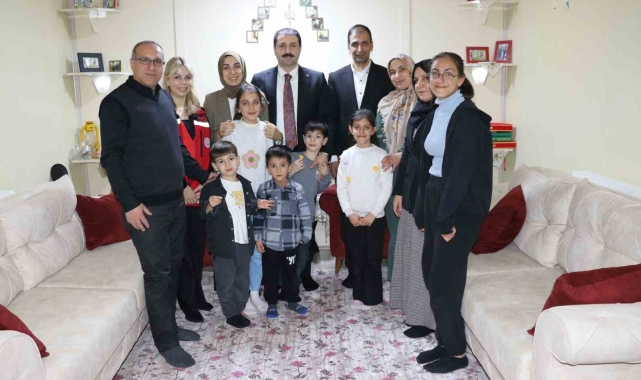 Kaymakam Karali, iftarını şehit ailesi ile birlikte açtı