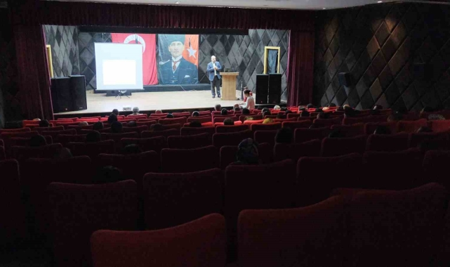 Kemer'de belediye personeline iş sağlığı ve güvenliği eğitimi verildi