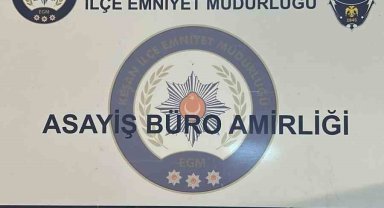 Keşan'da polisin üst arması yaptığı şüpheliden ruhsatsız tabanca ele geçirildi