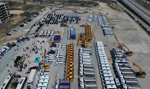 Kiralama devrine son veren Hatay Büyükşehir Belediyesi bin araç satın aldı
