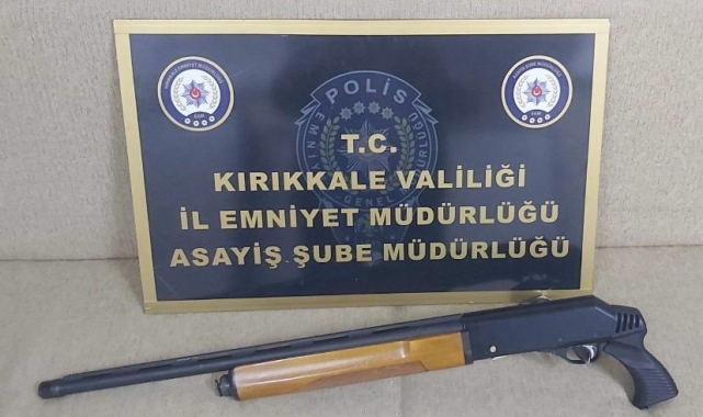 Kırıkkale'de denetimler sürüyor: Aranan şahıslar yakalandı, uyuşturucu ve silah ele geçirildi