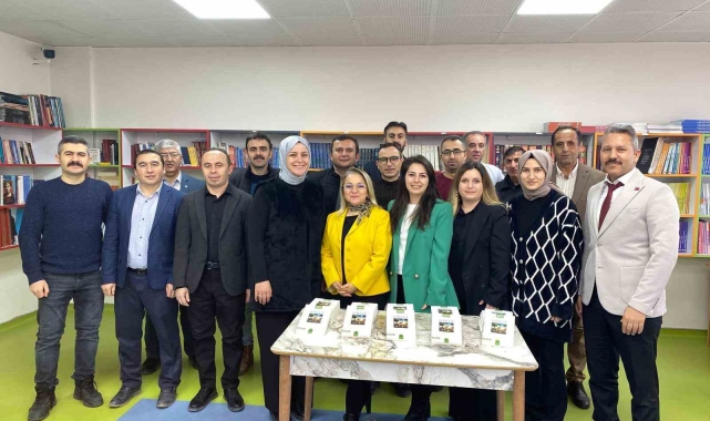 Kitap yazan Çorum&#039;daki öğretmenlere Bakan Tekin&#039;den tebrik mektubu