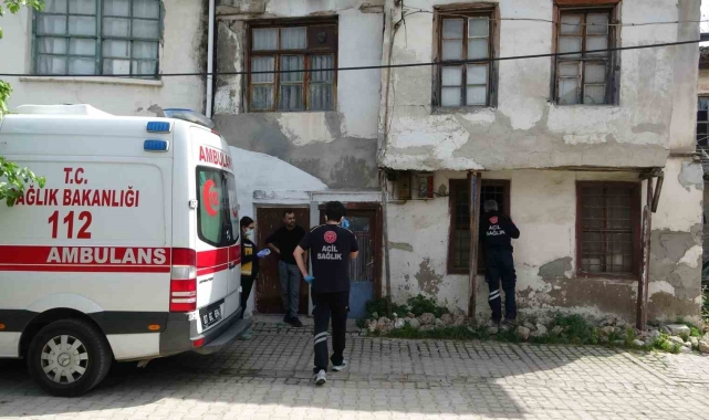 Komşusu camdan seslendi, cevap gelmeyince öldüğü ortaya çıktı