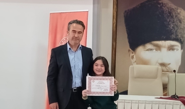 Köyceğizli Eren, İstiklal Marşı'nı güzel okuma yarışmasında birinci oldu