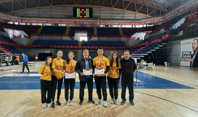 Köyceğizli Floor Curling sporcuları Türkiye Finallerine katılacak