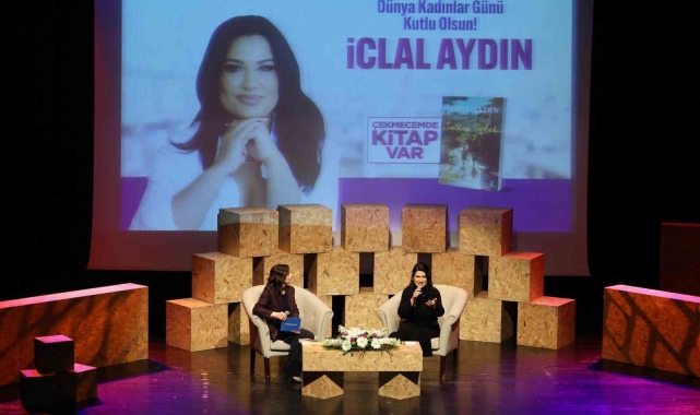 Küçükçekmeceli kadınlar 8 Mart'ı kutladı