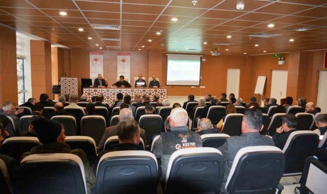 Kütahya'da üreticiler desteklemeler hakkında bilgilendirildi