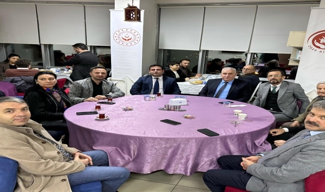 Ladik Kemal Kaplan Huzurevi'nde iftar programı düzenlendi