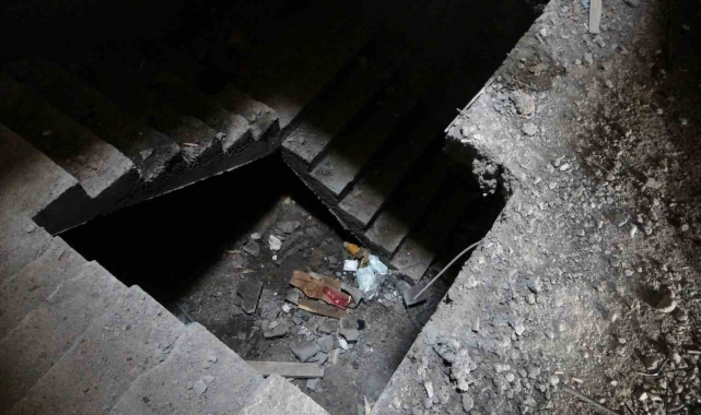 Malatya'da 4'üncü kattan merdiven boşluğuna düşen işçi hayatını kaybetti