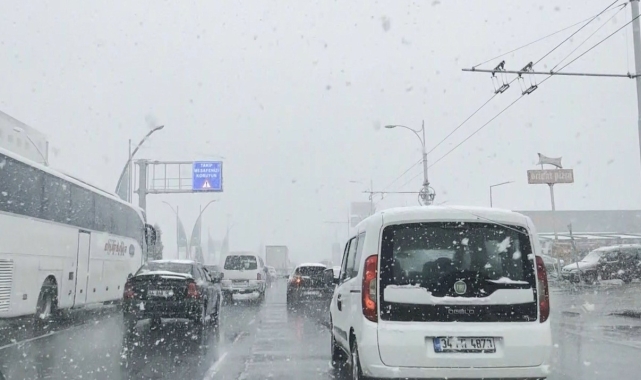 Malatya'da kar yağışı hayatı olumsuz etkiliyor
