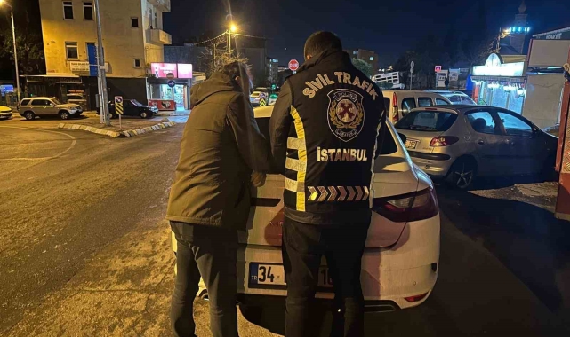 Maltepe'de taksi ve minibüs şoföründen peş peşe ihlal kamerada