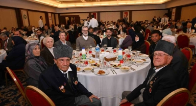 Manisa Büyükşehir son iftarda şehit aileleri ve gazileri ağırladı
