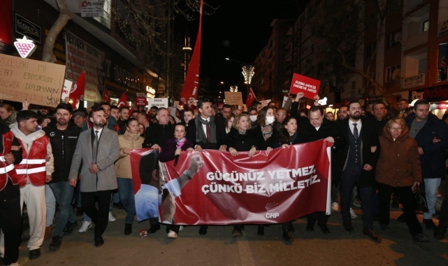 Manisa'da İmamoğlu'na destek yürüyüşü