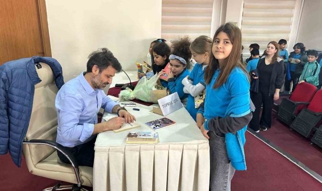 Menteşe'nin kitap kurtları yazar Işık ile buluştu