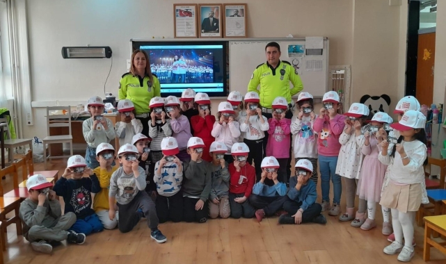 Mersin emniyetinden öğrencilere trafik eğitimi