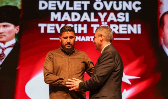 Mersin'de Devlet Övünç Madalyası ve Beratı tevcih töreni