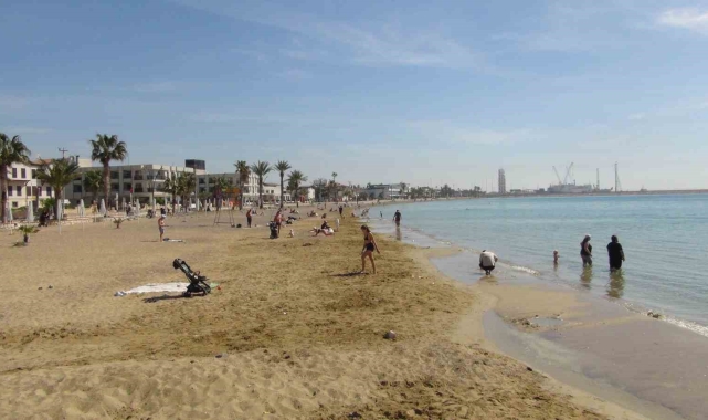 Mersin'de Mart ayında deniz keyfi
