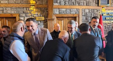 MHP'de bayramlaşma programına yoğun ilgi