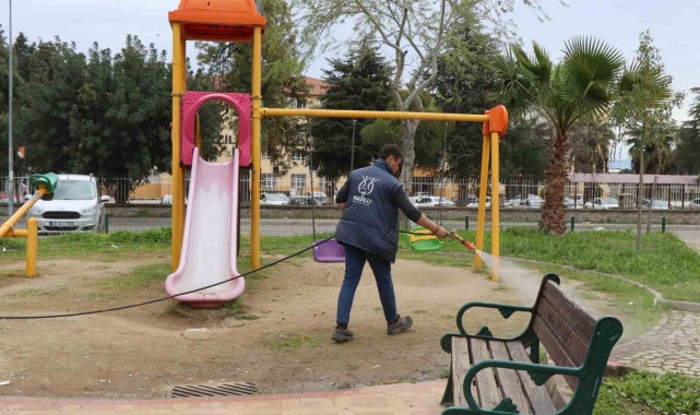 Nazilli Belediyesi'nden parklarda yaz hazırlığı