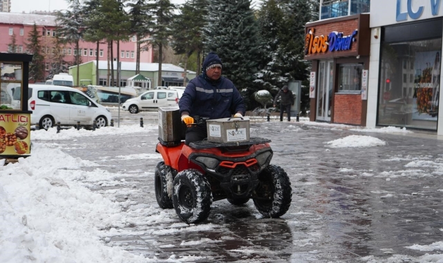 Niğde Belediyesi'nden kar yağışı ve tipiye karşı hızlı ve etkin müdahale