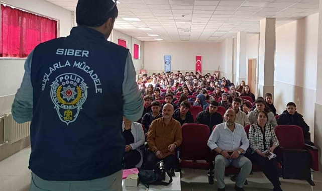 Niğde Emniyet Müdürlüğü ekiplerinin bilgilendirme çalışamaları sürüyor