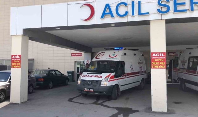 Niğde'de 3. kattan düşen kadın ağır yaralandı