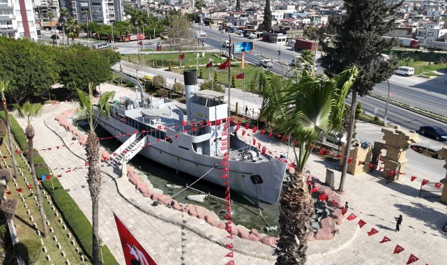 Nusret Mayın Gemisinde bakım çalışması