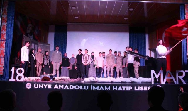 Öğrencilerden Çanakkale Zaferi koreografisi