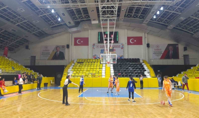 Okul Sporları Türkiye Şampiyonası Mersin'de başladı