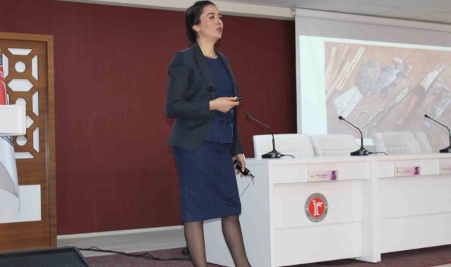 Okuma yazma bilmeyenlerin 3'te 2'sini kadınlar oluşturuyor