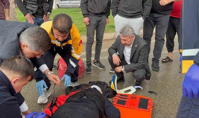 Otomobilin çarptığı yaşlı kadına ilk müdahaleyi milletvekilleri yaptı