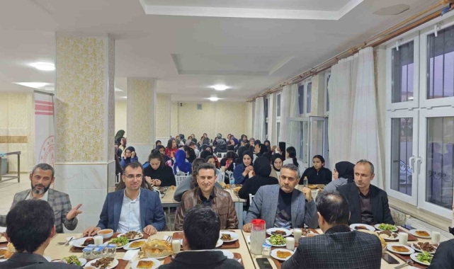 Pansiyonlarda iftar buluşmaları dayanışma ruhunu pekiştiriyor