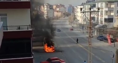 Park halindeyken yanan öğrenci servisi kullanılamaz hale geldi