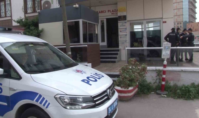 Patronunun odasına dinleme cihazı yerleştirdi, yakalanınca patronunu öldürmeye çalıştı
