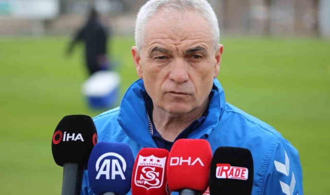Rıza Çalımbay: "Düşmeyi aklımızın ucundan geçirmiyoruz"