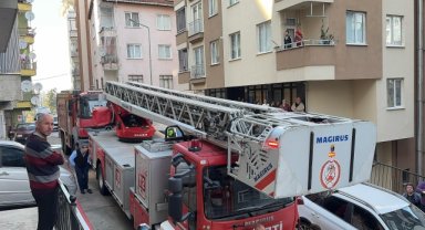 Rize'de apartman dairesinde çıkan yangın söndürüldü