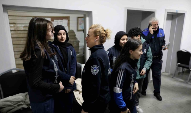 Sakarya'da çocuk zabıtalar sahaya indi: Tek tek kontrol edip uyardılar