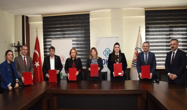 Samsun'da imzalanan protokolle kadınlara "robot operatörlüğü" kapısı açılıyor